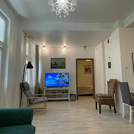 Апартаменты Home3city Tulipan