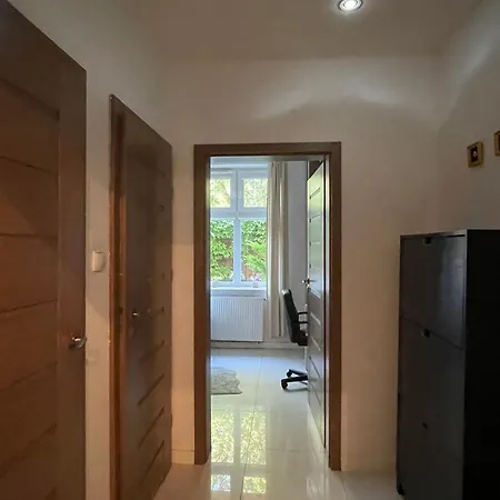 Home3city Tulipan Апартаменты *