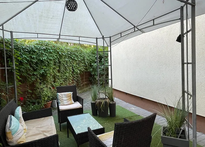 Home3city Tulipan Apartman *